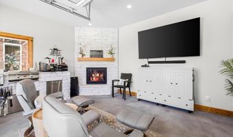 8702 Flycatcher Pl, Bentonville, AR 72713