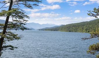 14833 Sunburst Dr, Bigfork, MT 59911