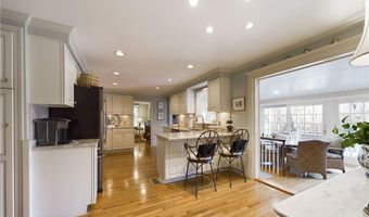 2 Signal Ridge Way, East Greenwich, RI 02818