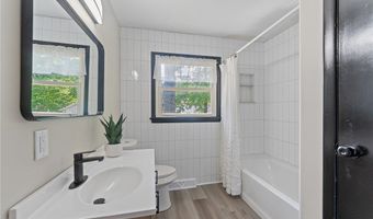 3913 Claridge Dr, Austintown, OH 44511