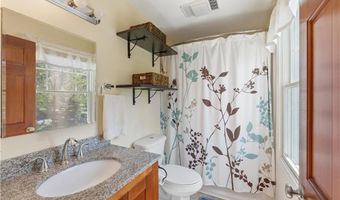 434 N Quidnessett Rd, North Kingstown, RI 02852