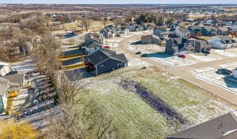 818 Evans View Dr, Adel, IA 50003