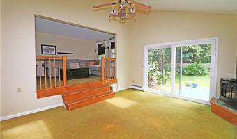 23 Sherman Ln, Middletown, RI 02842