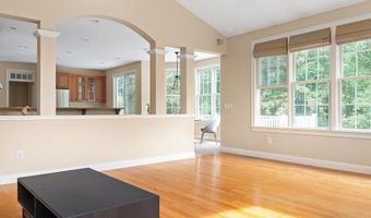 68 Delta Dr, North Kingstown, RI 02874