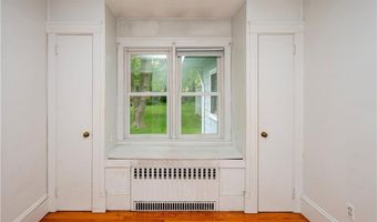 14 Dexter St, Newport, RI 02840
