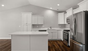 5841 SE 22nd Ct, Des Moines, IA 50320