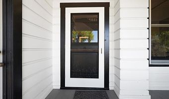 210 S Vine St, Fallbrook, CA 92028