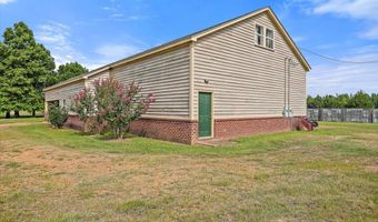 499 Breakwater Dr, Benton, MS 39039