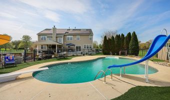 5 Denise Dr, Allentown, NJ 08501