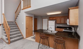 2840 Ashland Ct, Altoona, IA 50009