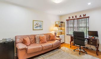 9201 LAUREL OAK Dr, Bethesda, MD 20817
