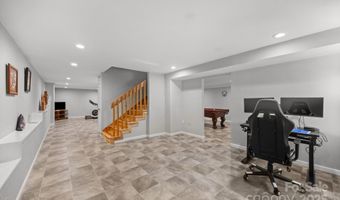 210 Meadow Run Ext, Asheville, NC 28806