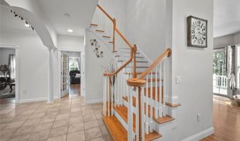 2 Scenic Ridge Ct, Coventry, RI 02816