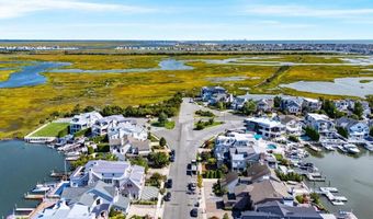 22 PELICAN Dr S, Avalon, NJ 08202