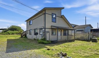 195 17TH St SE, Bandon, OR 97411