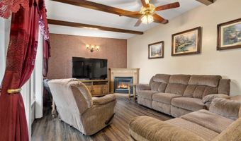 2325 Countryaire Estates Dr, Aberdeen, SD 57401