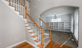 990 WHISPERWOOD Ln, Aurora, OH 44202