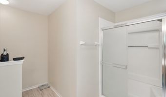 305 BUCKINGHAM Dr, Algonquin, IL 60102