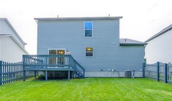 3061 Dover Dr, Akron, OH 44312