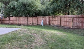 121 E MEADOW GROVE Blvd, Appleton, WI 54915