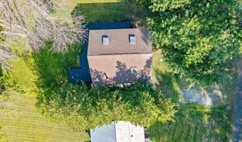 81 Mud Pt S, Alburgh, VT 05440