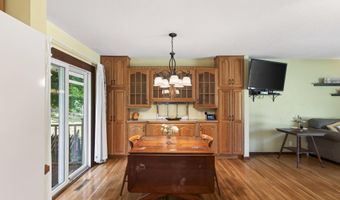 1094 Lowell Dr, Apple Valley, MN 55124