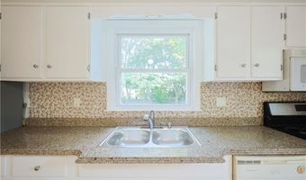 83 Vincent Ave, North Providence, RI 02904