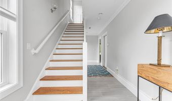 100 Algonquin Rd 5, Narragansett, RI 02882