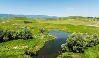 183 185 Rd, Big Horn, WY 82833