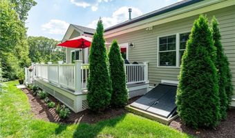 1 Hampton Rd 27, Coventry, RI 02816
