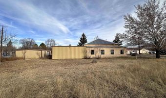 208 S White Oaks Ave, Capitan, NM 88316