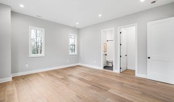 8525 RALEIGH Ave, Annandale, VA 22003