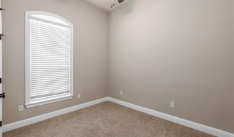 46 Crowder Dr, Benton, LA 71006