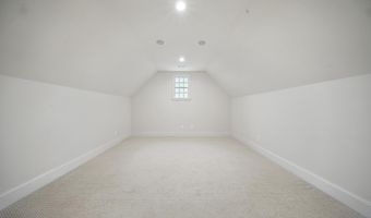 43582 OLD KINDERHOOK Dr, Ashburn, VA 20147