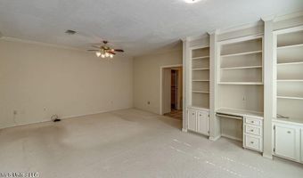 560 Dixton Dr, Brandon, MS 39047