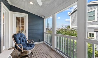 204 HOLLYWOOD St, Bethany Beach, DE 19930