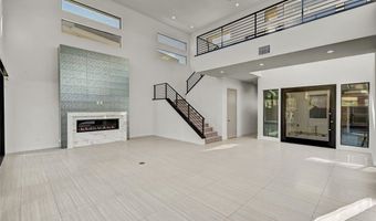 68 Grey Feather Dr, Las Vegas, NV 89135