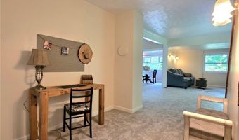 398 N Chillicothe Rd, Aurora, OH 44202