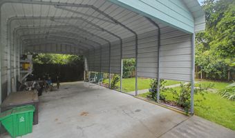 223 Sycamore St, Bay St. Louis, MS 39520