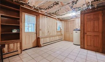 274 Courthouse Ln, Burrillville, RI 02859