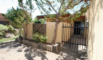 830 Live Oak Rd NE E, Albuquerque, NM 87122