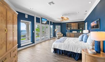 134 Bay Harbor Dr, Aransas Pass, TX 78336