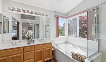 17 Miranda Ct, Alameda, CA 94502