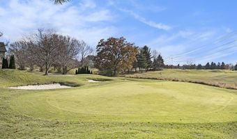 864 Gallery Ln, Ann Arbor, MI 48103