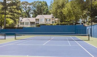 1008 Glenleaf Dr, Peachtree Corners, GA 30092