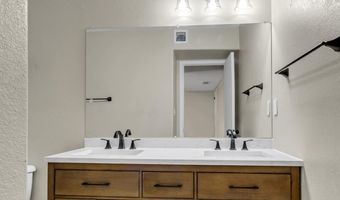 2401 GHOST RANCH St SW, Albuquerque, NM 87121