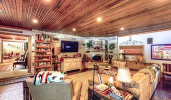 7 Valley Rd, Arkansas City, KS 67005