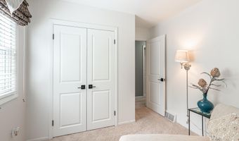 493 Edgeworthe Dr SE, Ada, MI 49301