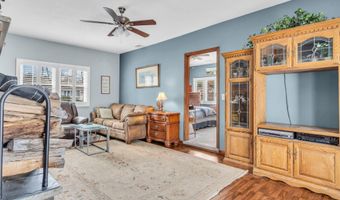 7 Glenwood Dr, Bayville, NJ 08721