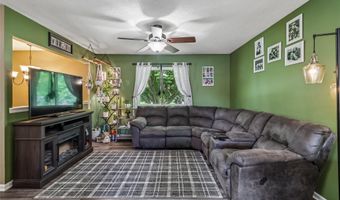 615 10th Ave NW, Altoona, IA 50009